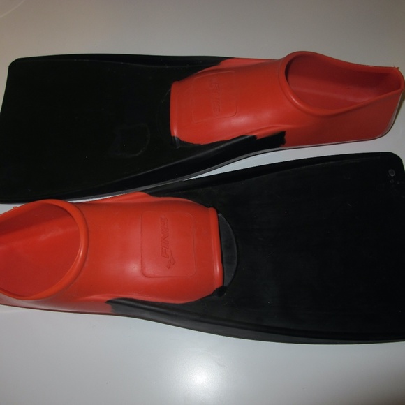Finis Other - Finis Long Floating Fins Size code S (04), US Size 3-5, Euro size 36-37 GUC